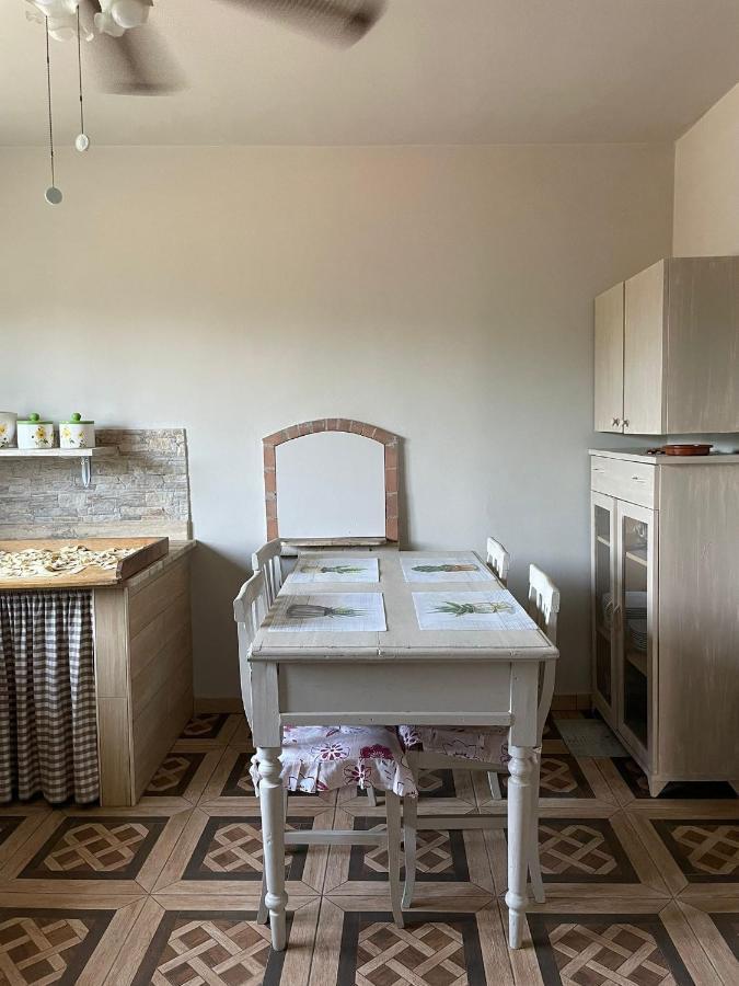B&B Le Carrube Sava Exterior foto